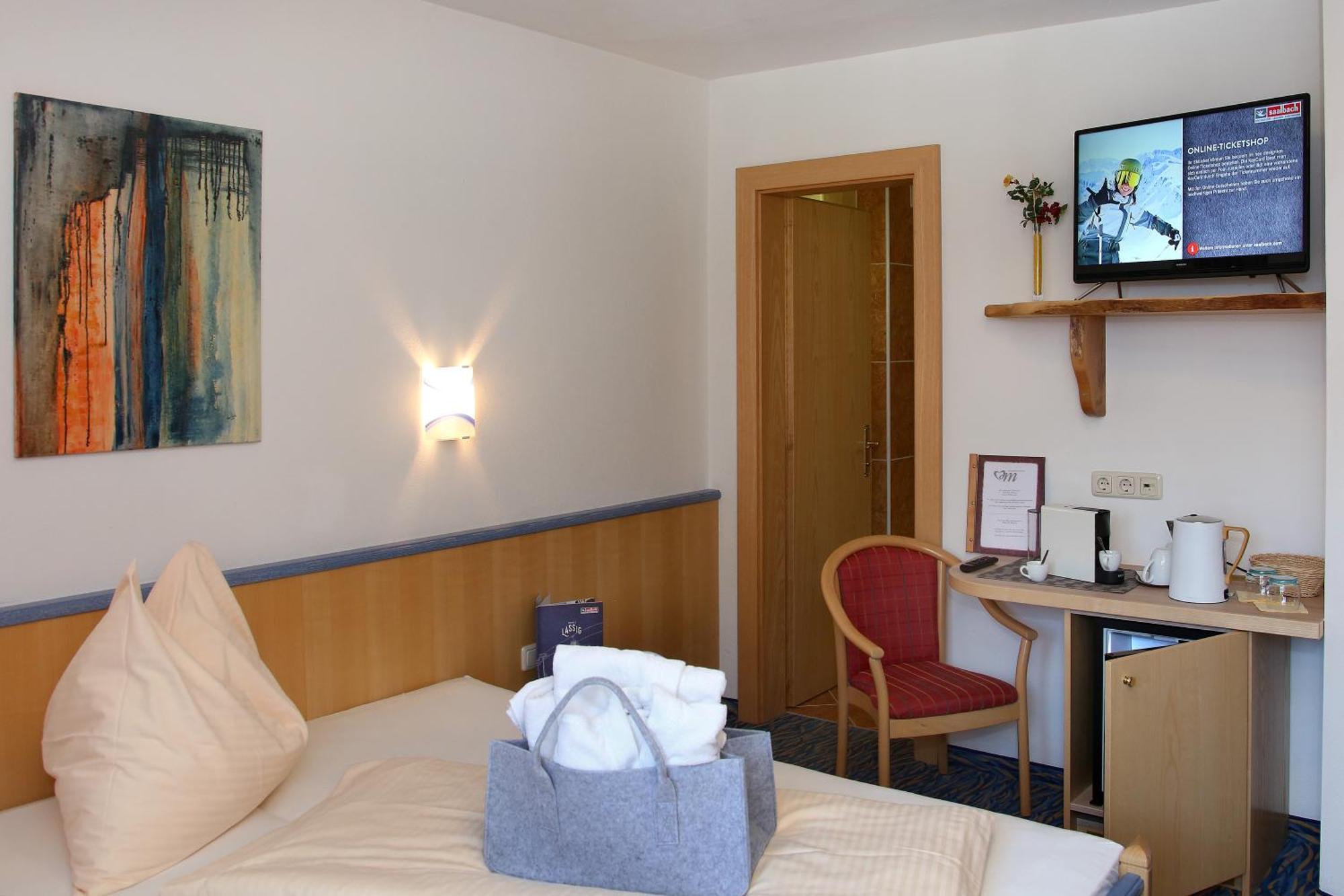 Single Room,1697875261:JPEG