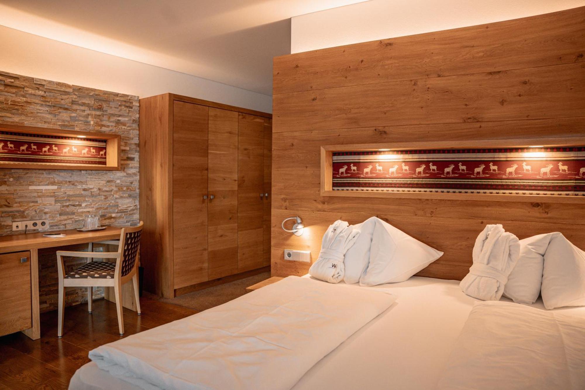 Familiensuite mit Balkon
