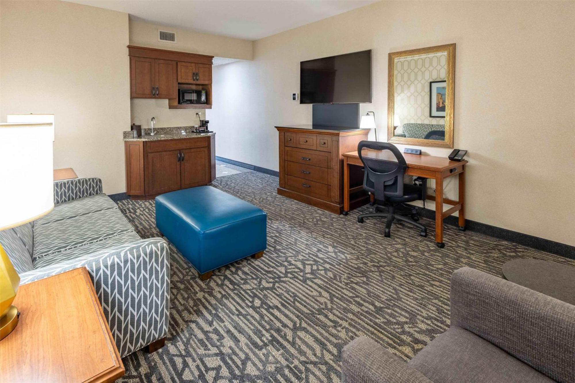 King Suite with Sofa Bed