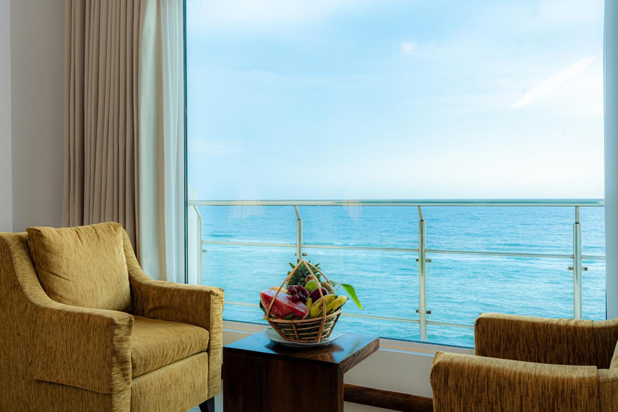 Deluxe Triple Room Sea View