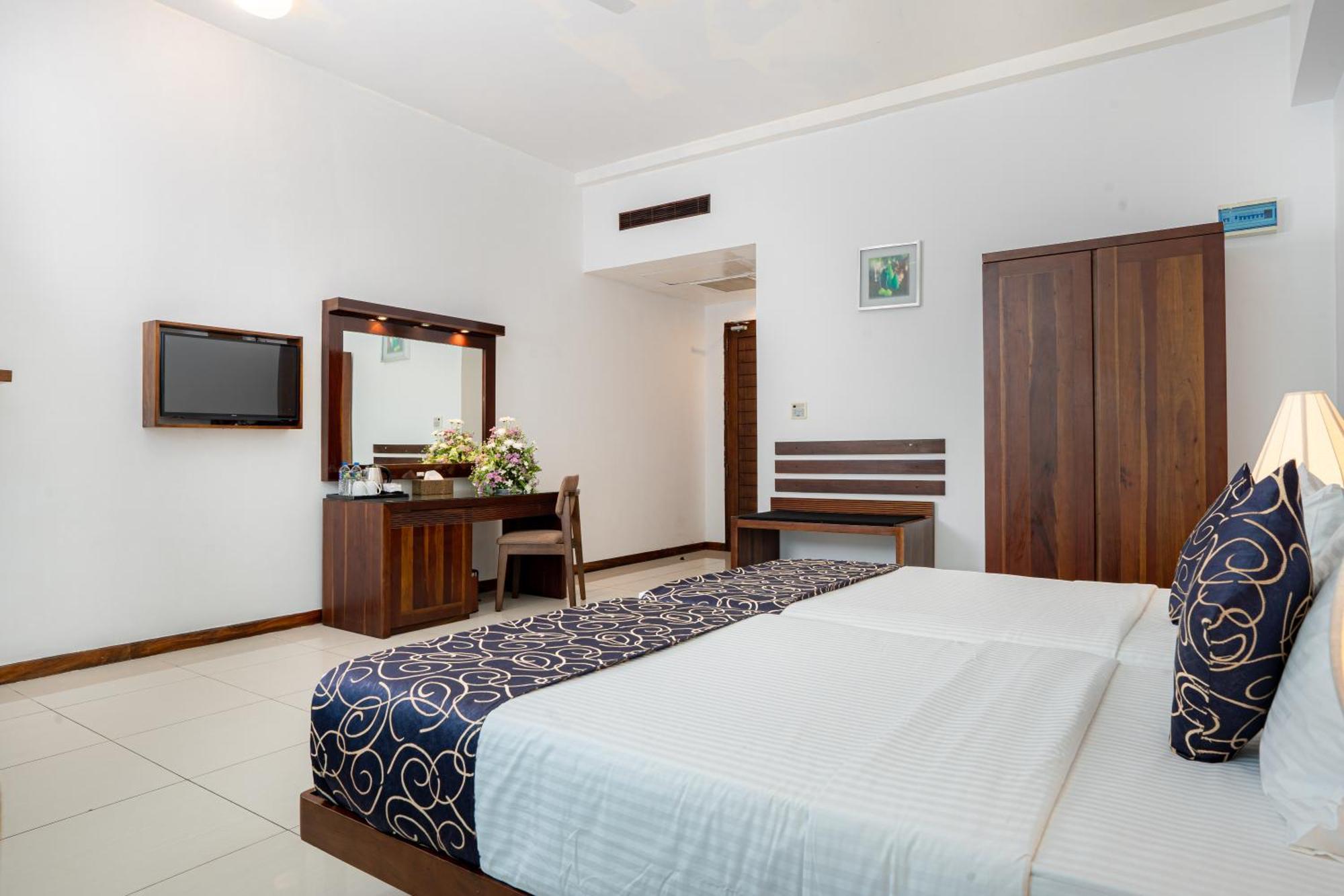 Deluxe Triple Room Sea View