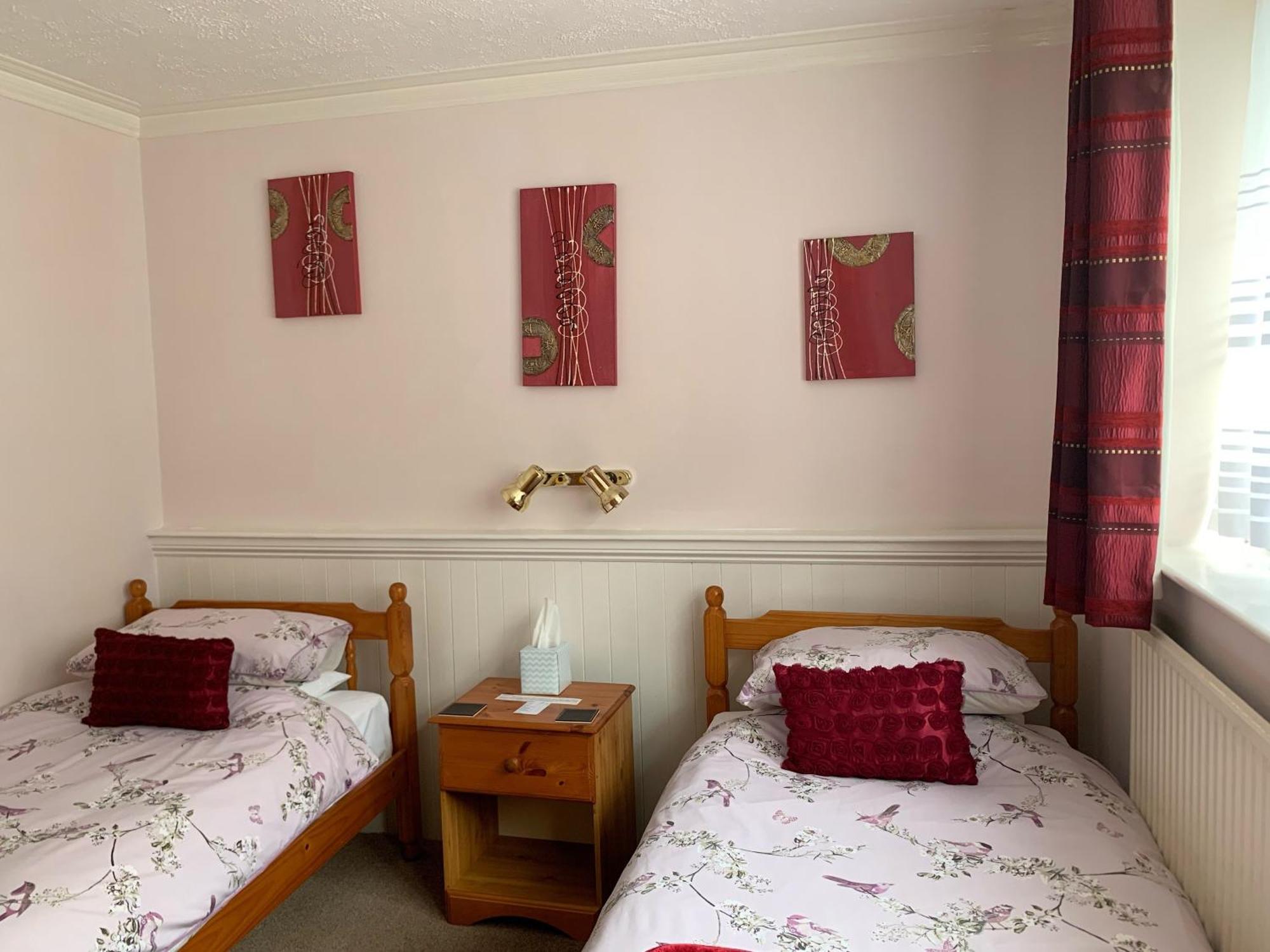 Standard Twin Room
