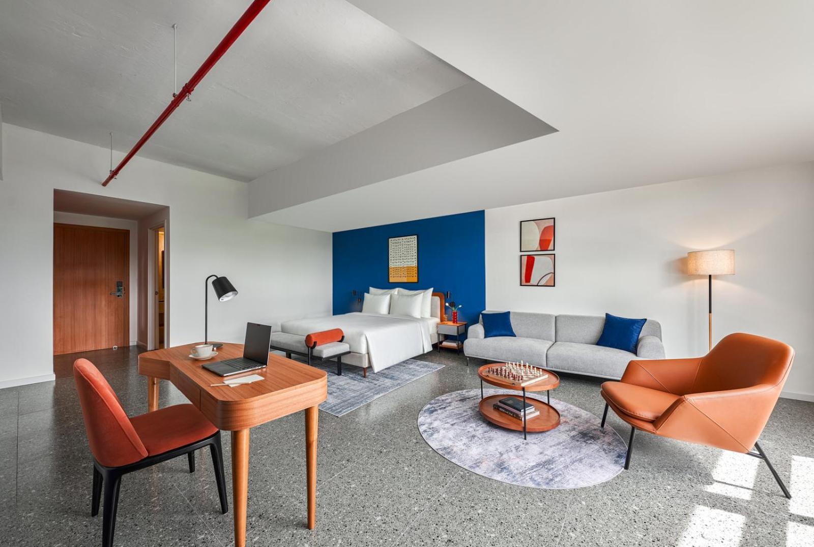 Deluxe King Room