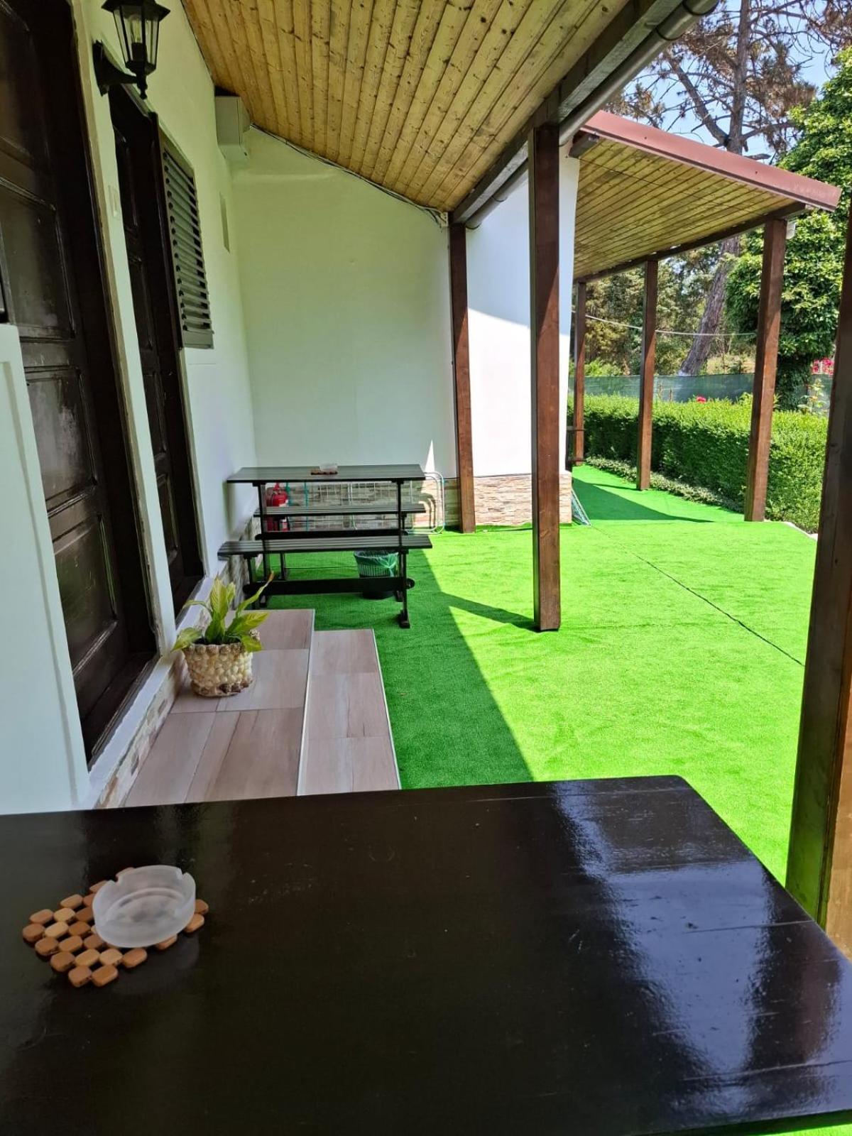 Deluxe Double Room (2 Adults + 1 Child)