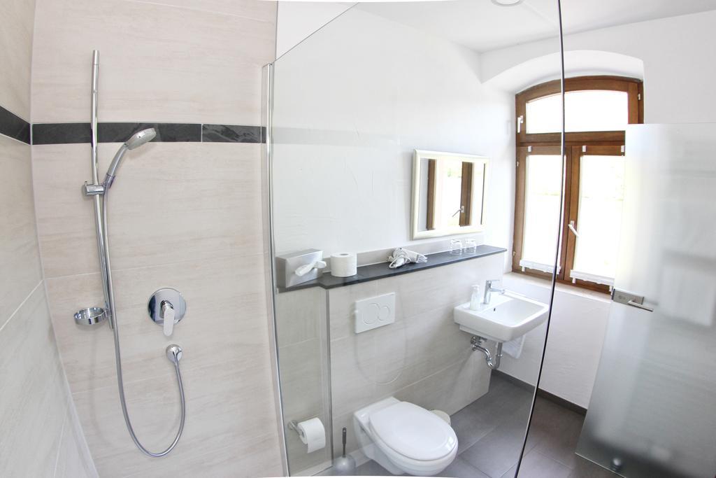Doppelzimmer mit Flussblick