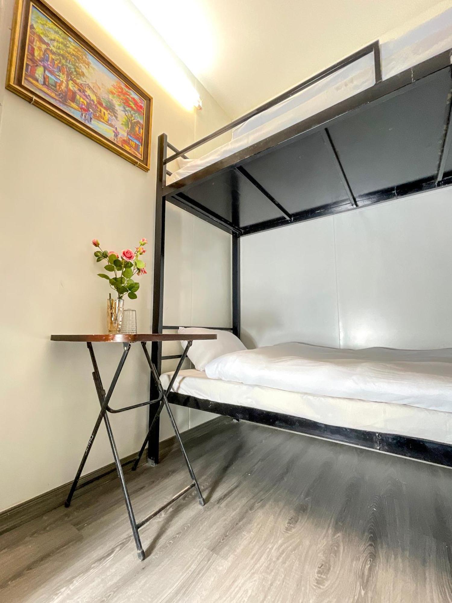 Twin Room,1684337530:JPEG