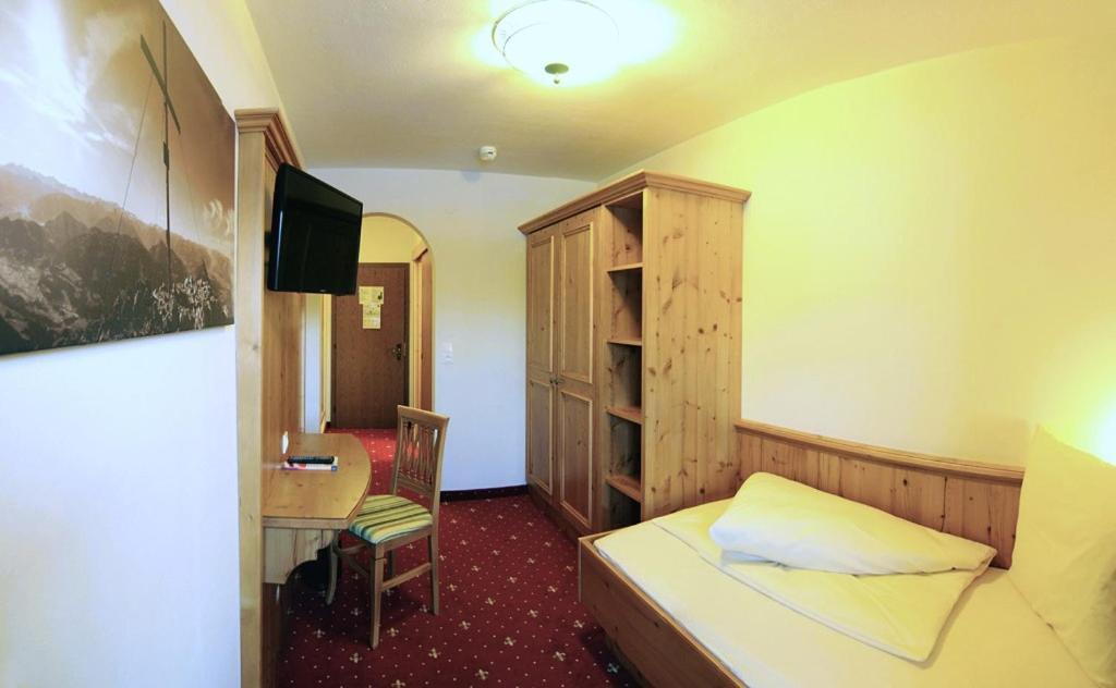 Single Room Balcony