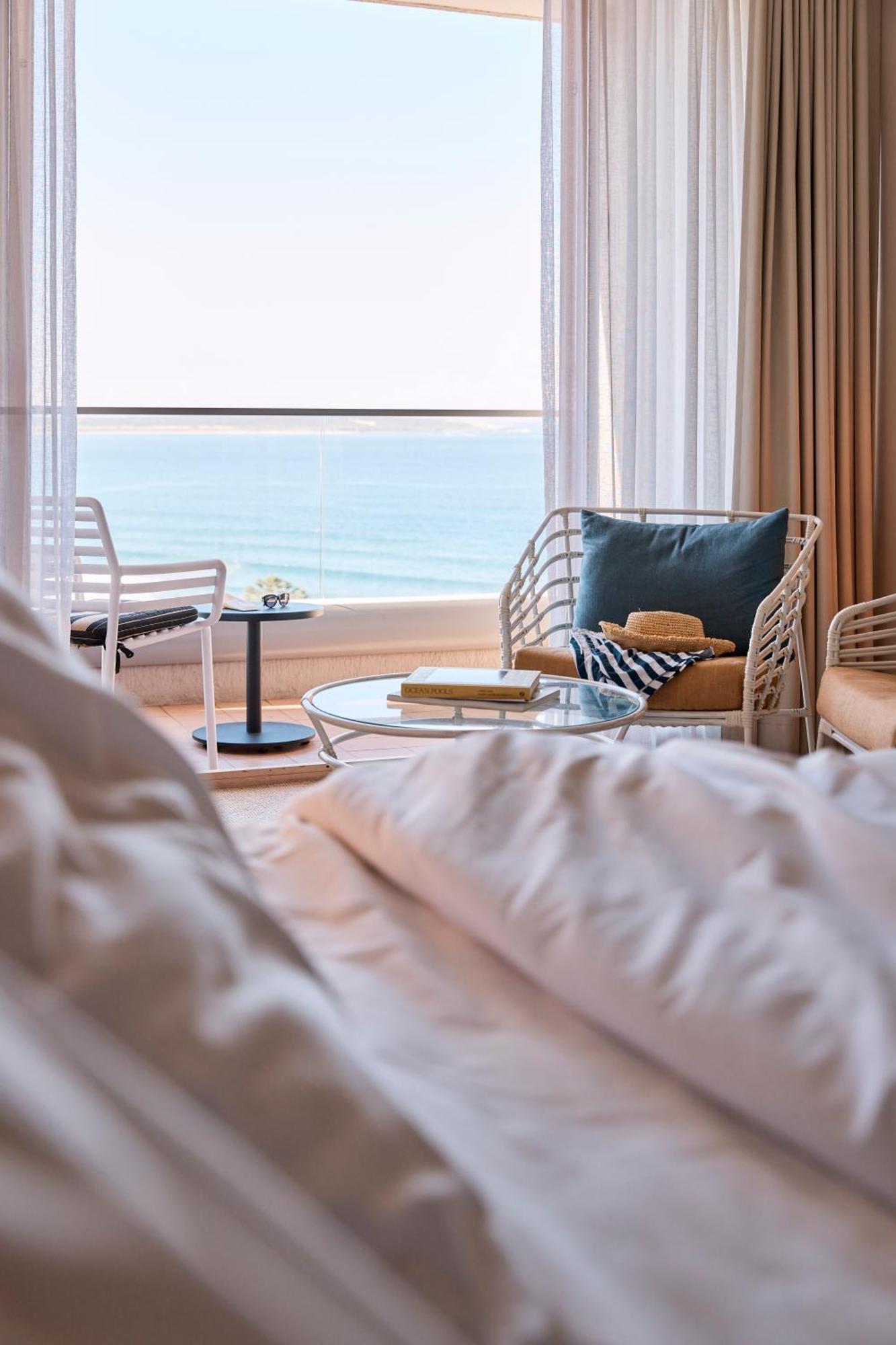 Superior Queen Room with Ocean View
