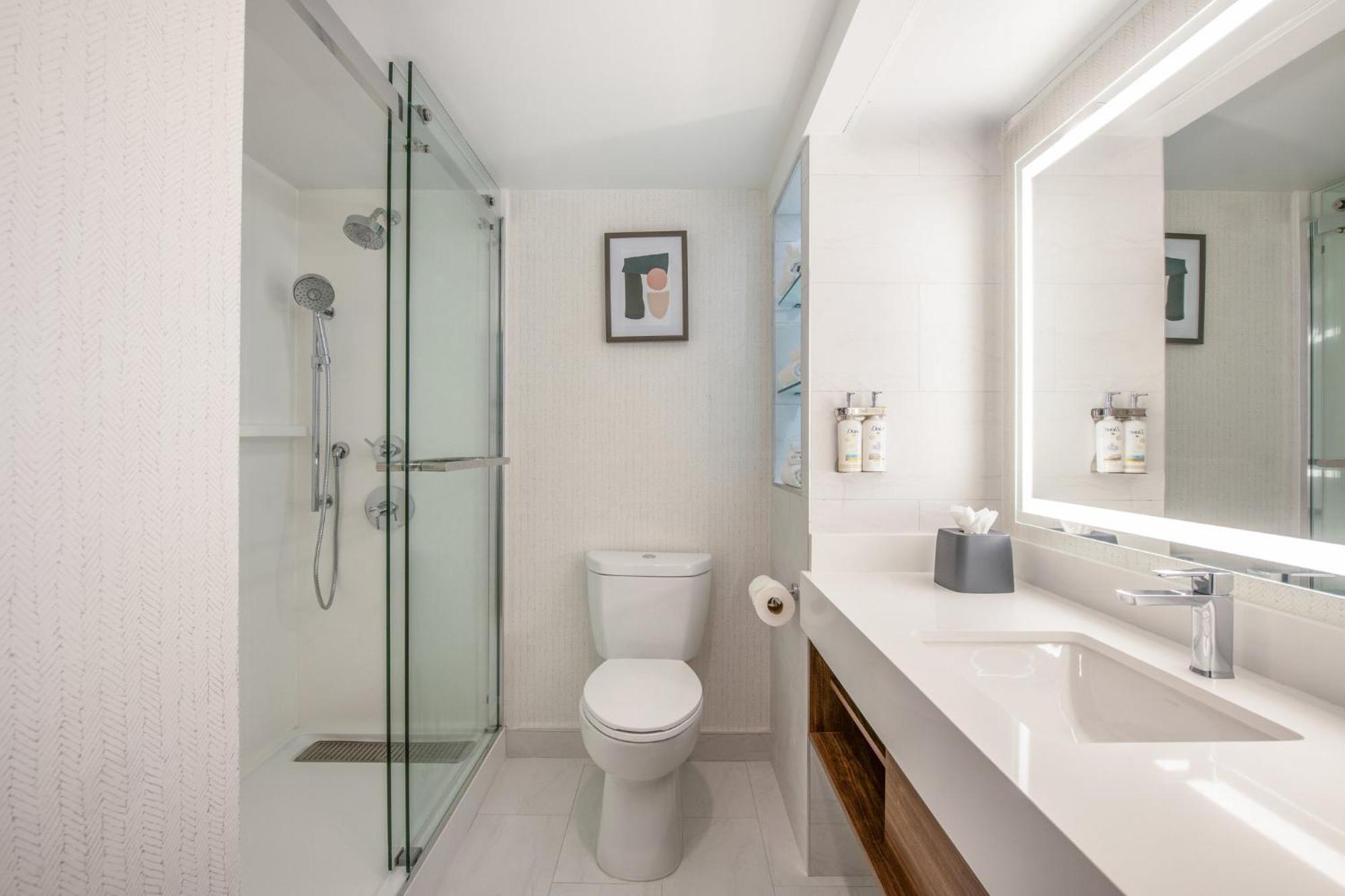 Queen Room with Two Queen Beds - Communication Accessible
