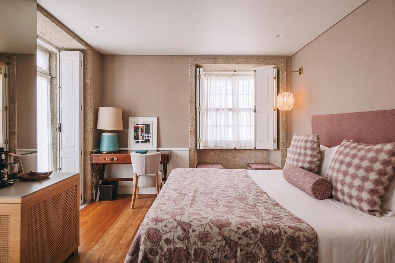 Deluxe Double or Twin Room with River View and Balcony,1685112870:JPEG