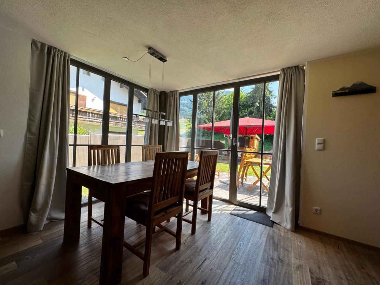 One-Bedroom Apartment Mountain View