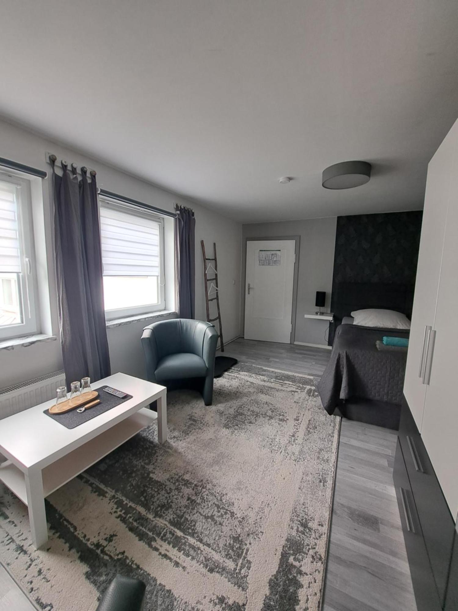 Doppel- oder Zweibettzimmer