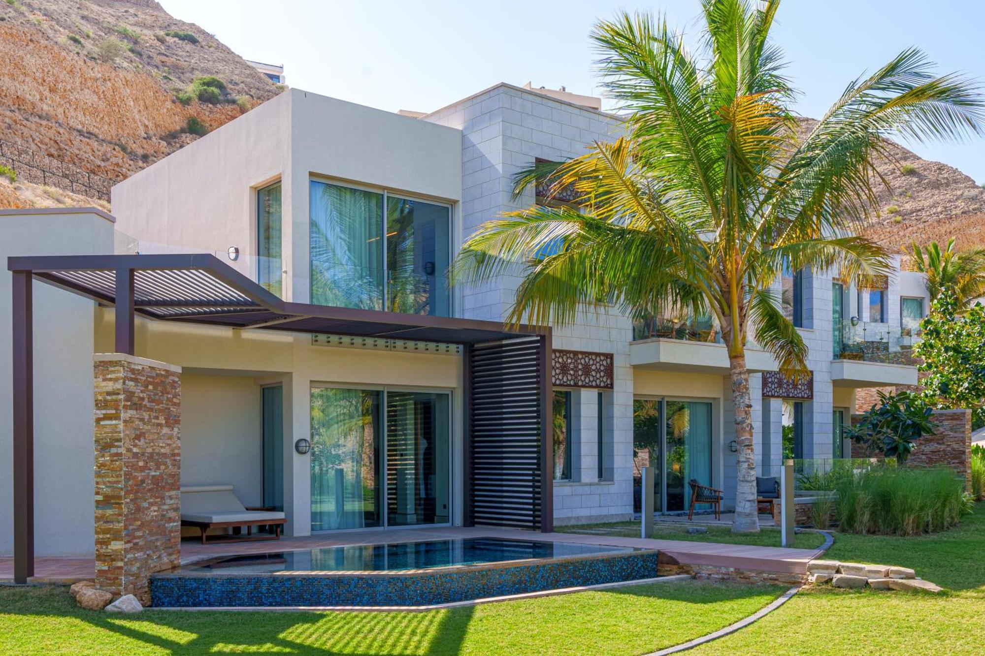 Four Bedroom Ocean Villa Garden Pool