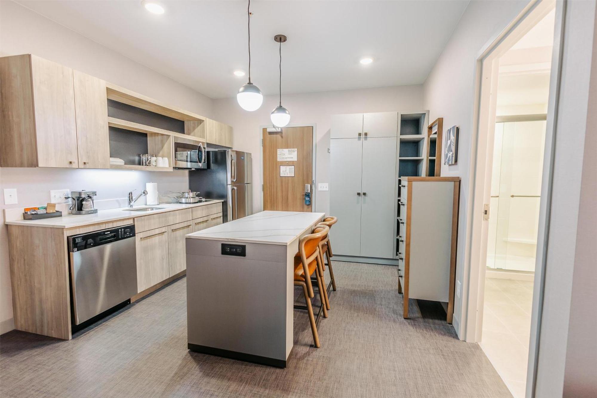King Studio Suite
