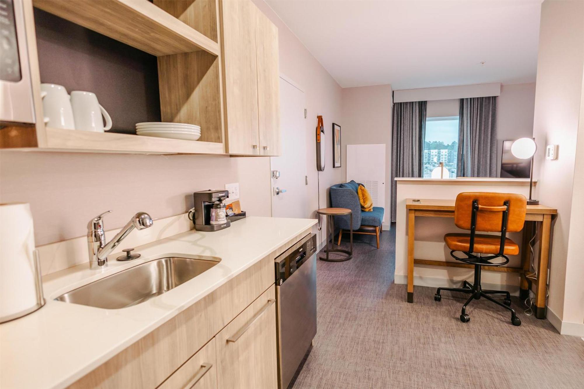 Efficiency King Suite