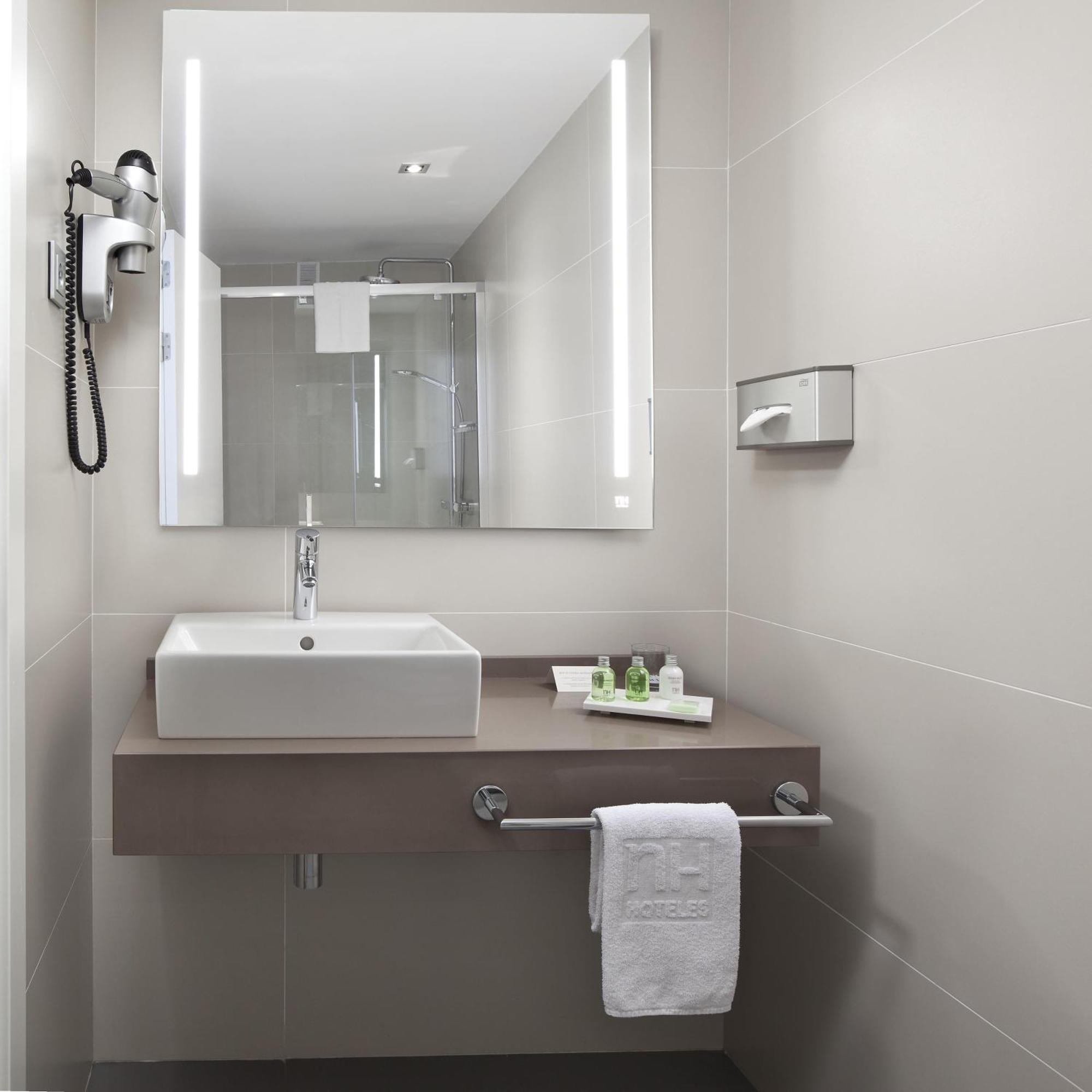 Basic Single Room,1687449409:JPEG