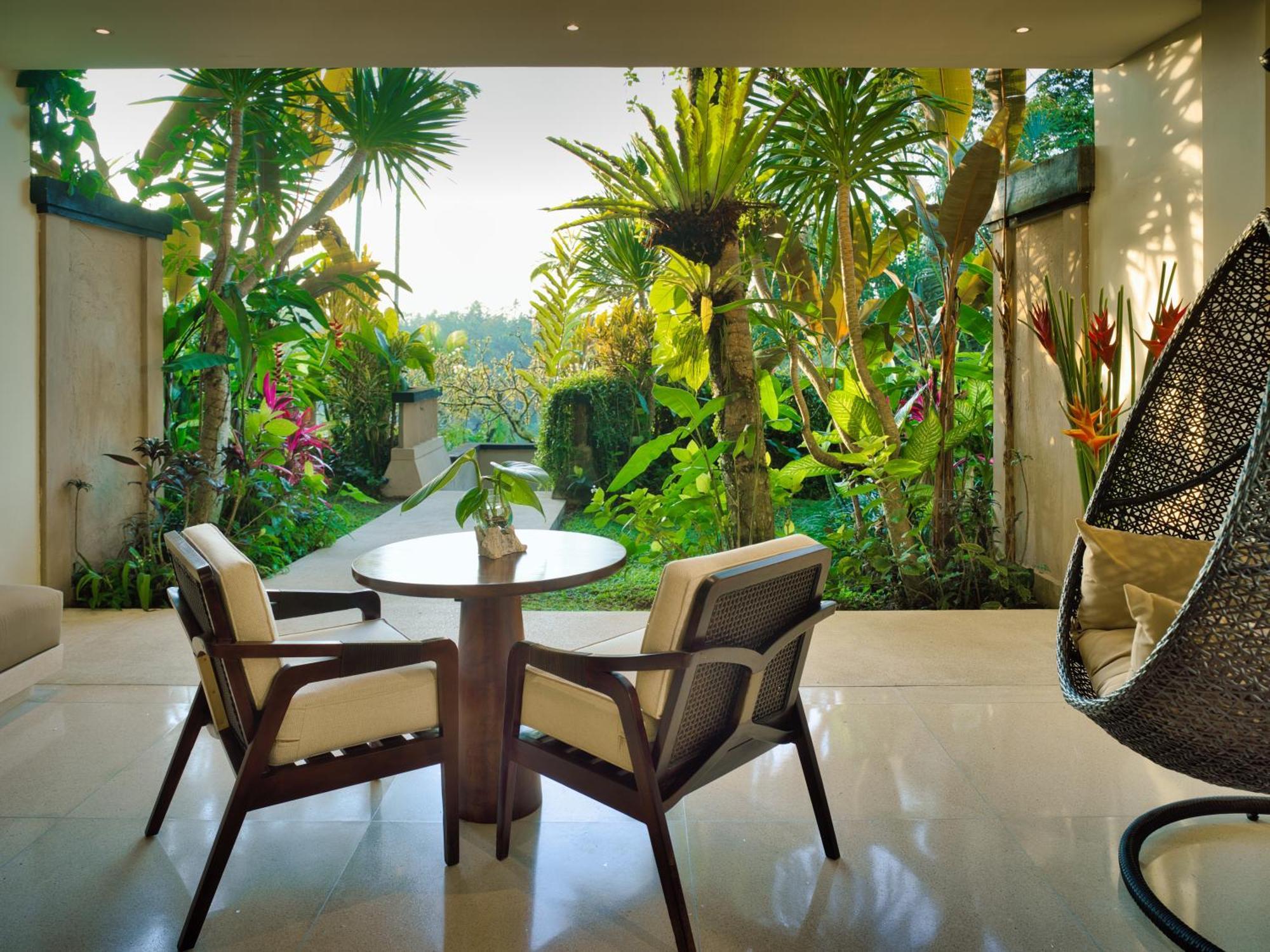 Family Duplex Royal Suite with Free Daily Sunset Yoga and Afternoon Tea