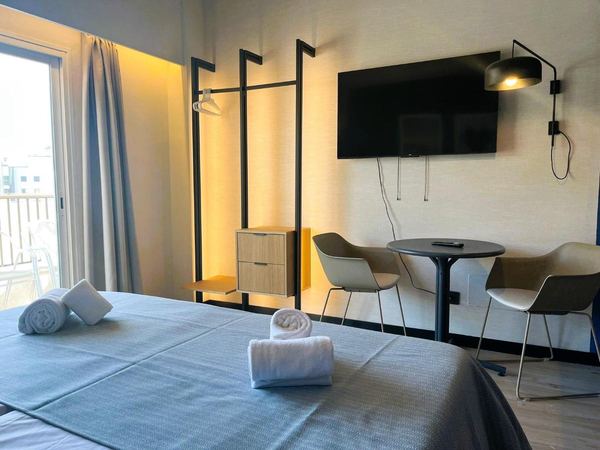 Superior Suite with Sea View,1687470927:JPEG