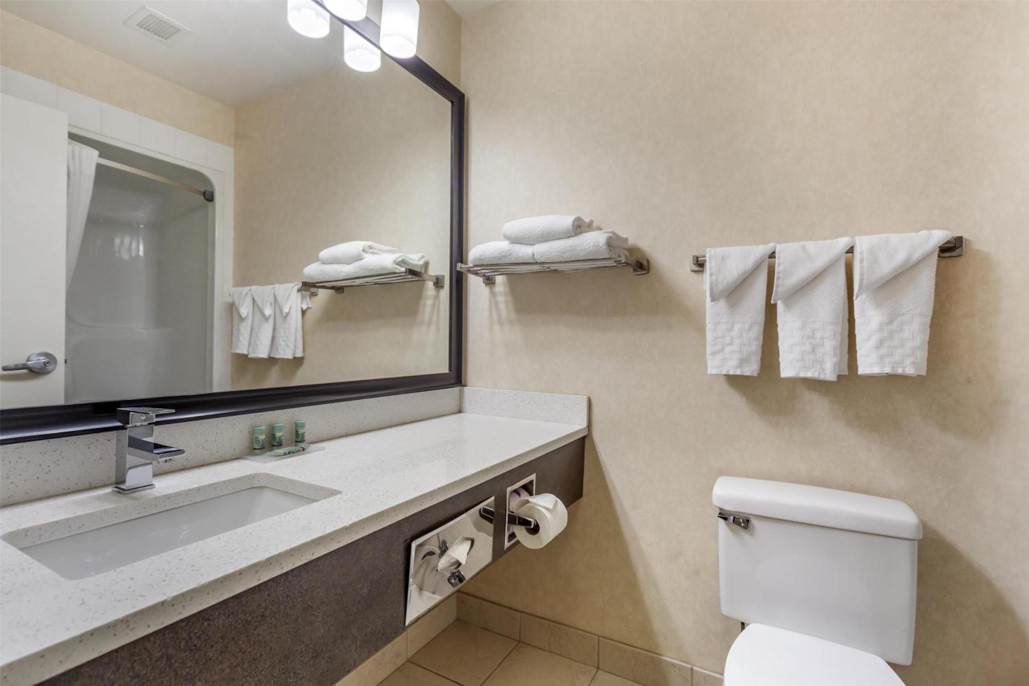 Queen Room with Two Queen Beds and Work Desk - Non-Smoking