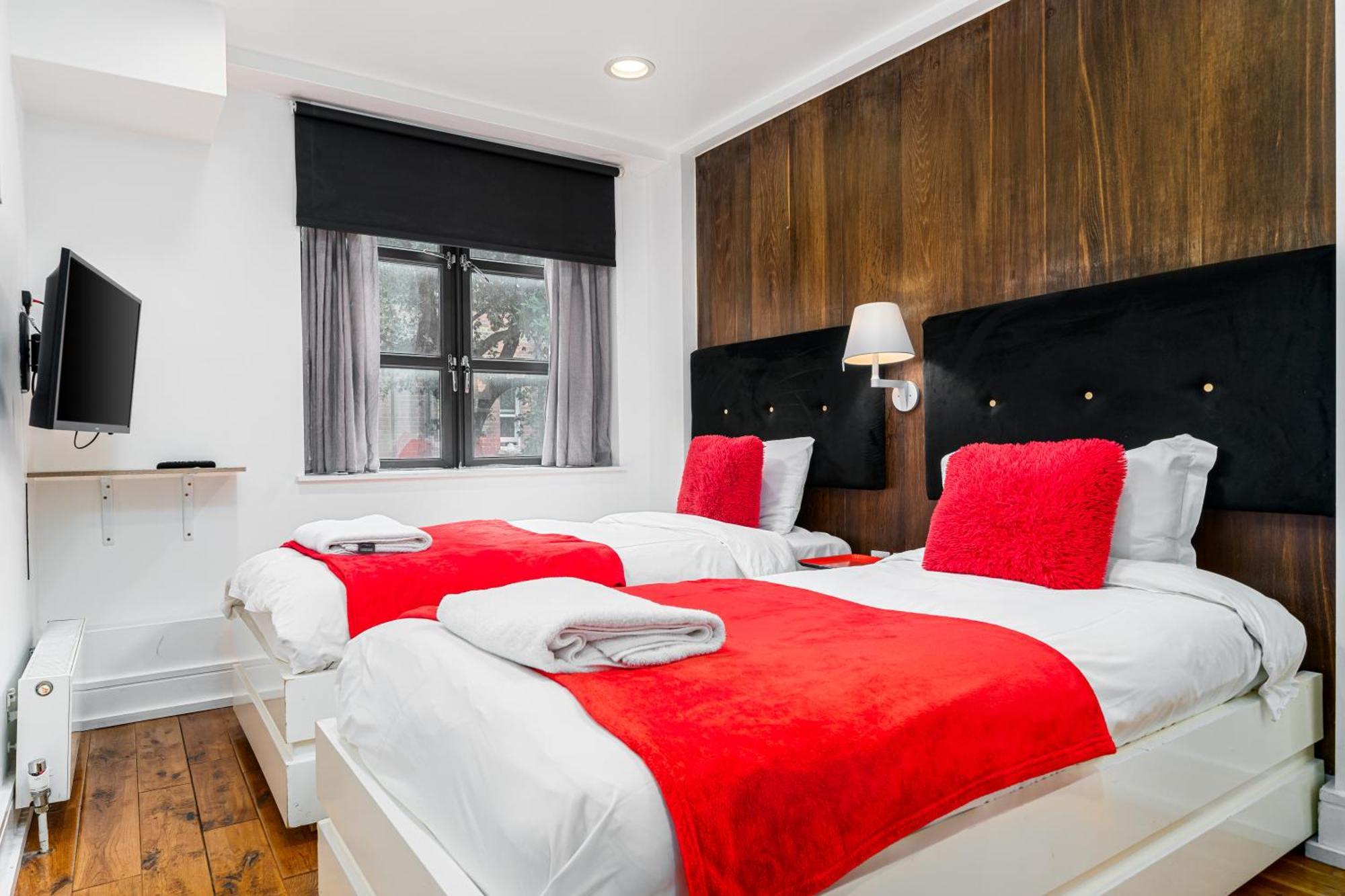 Superior Twin Room City View