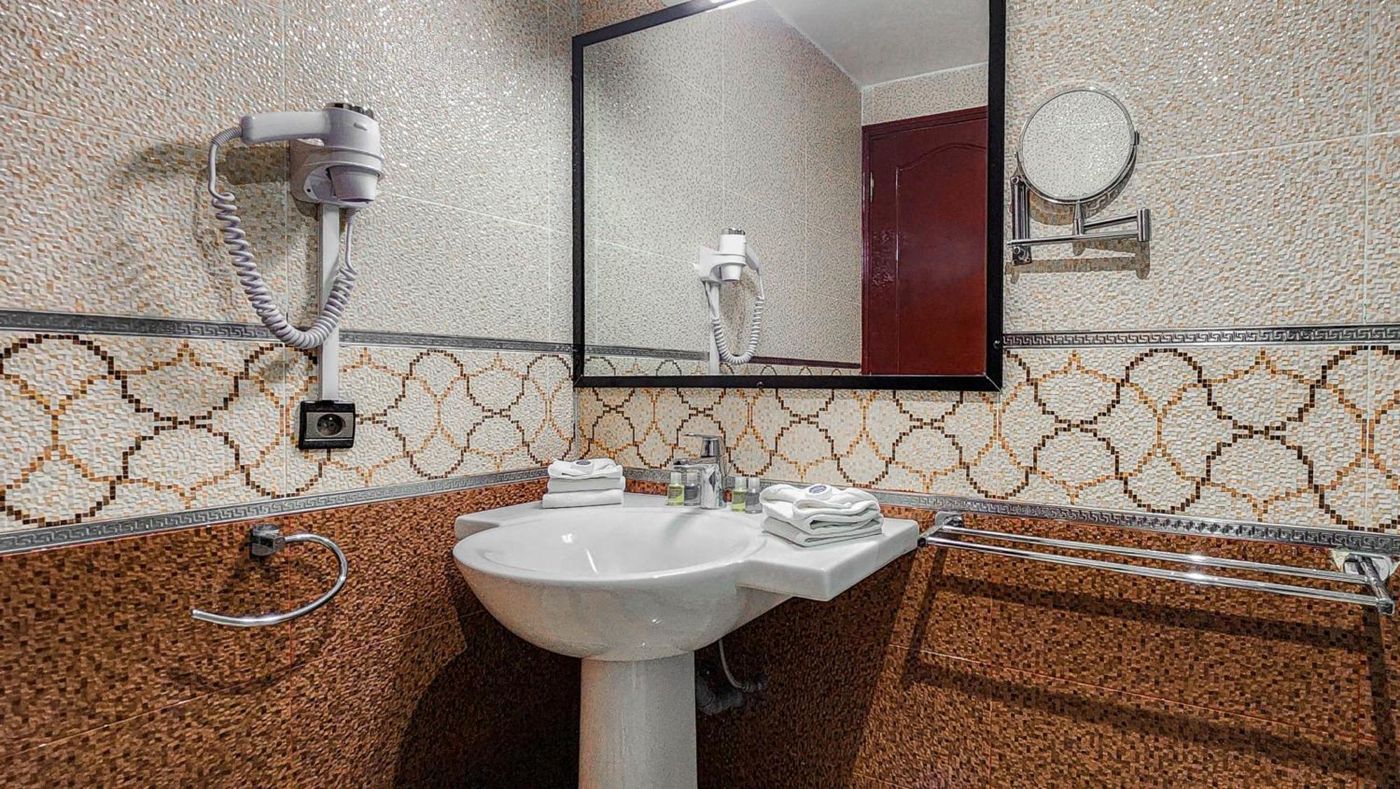 Double or Twin Room,1687495234:JPEG