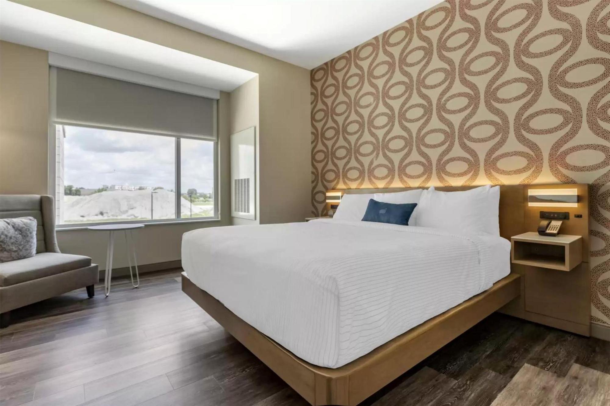 Two-Bedroom King Suite