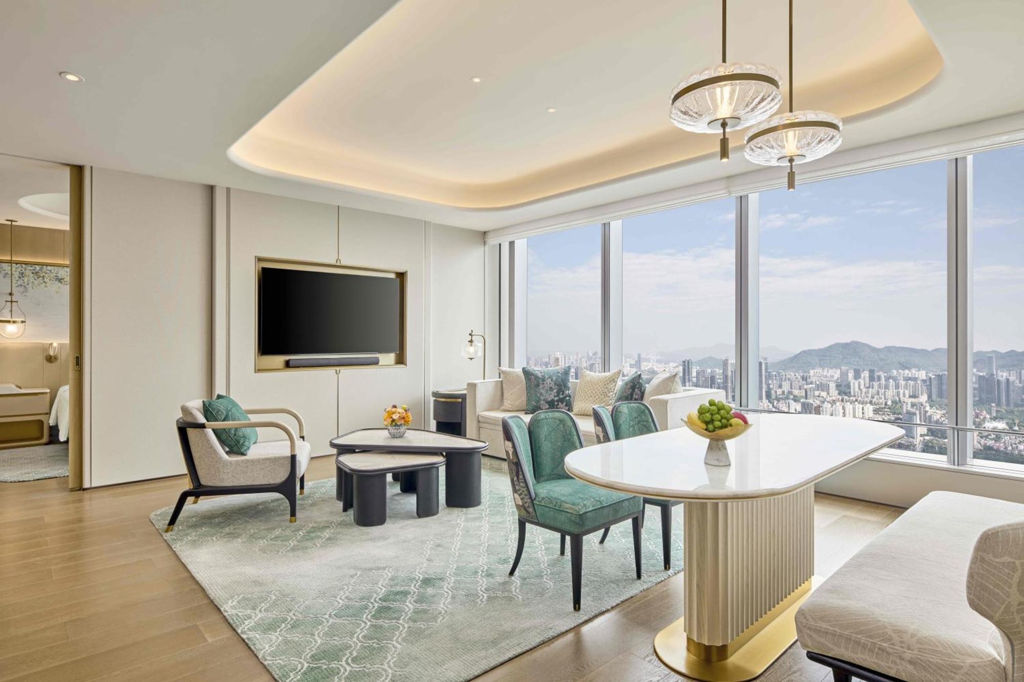 Executive Suite (Enjoy Horizon Club Executive Benefits & Minibar)