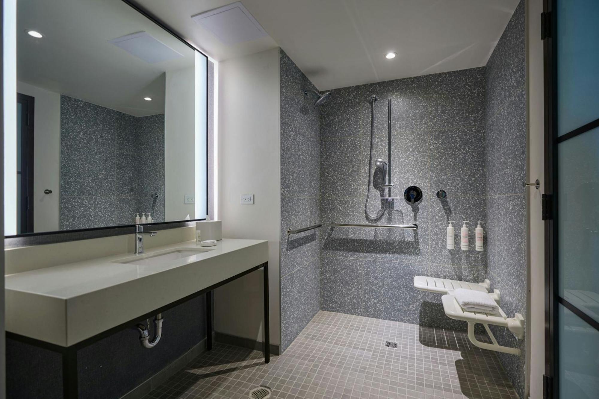 King Room with Pool & Marina View - M Club Lounge Access