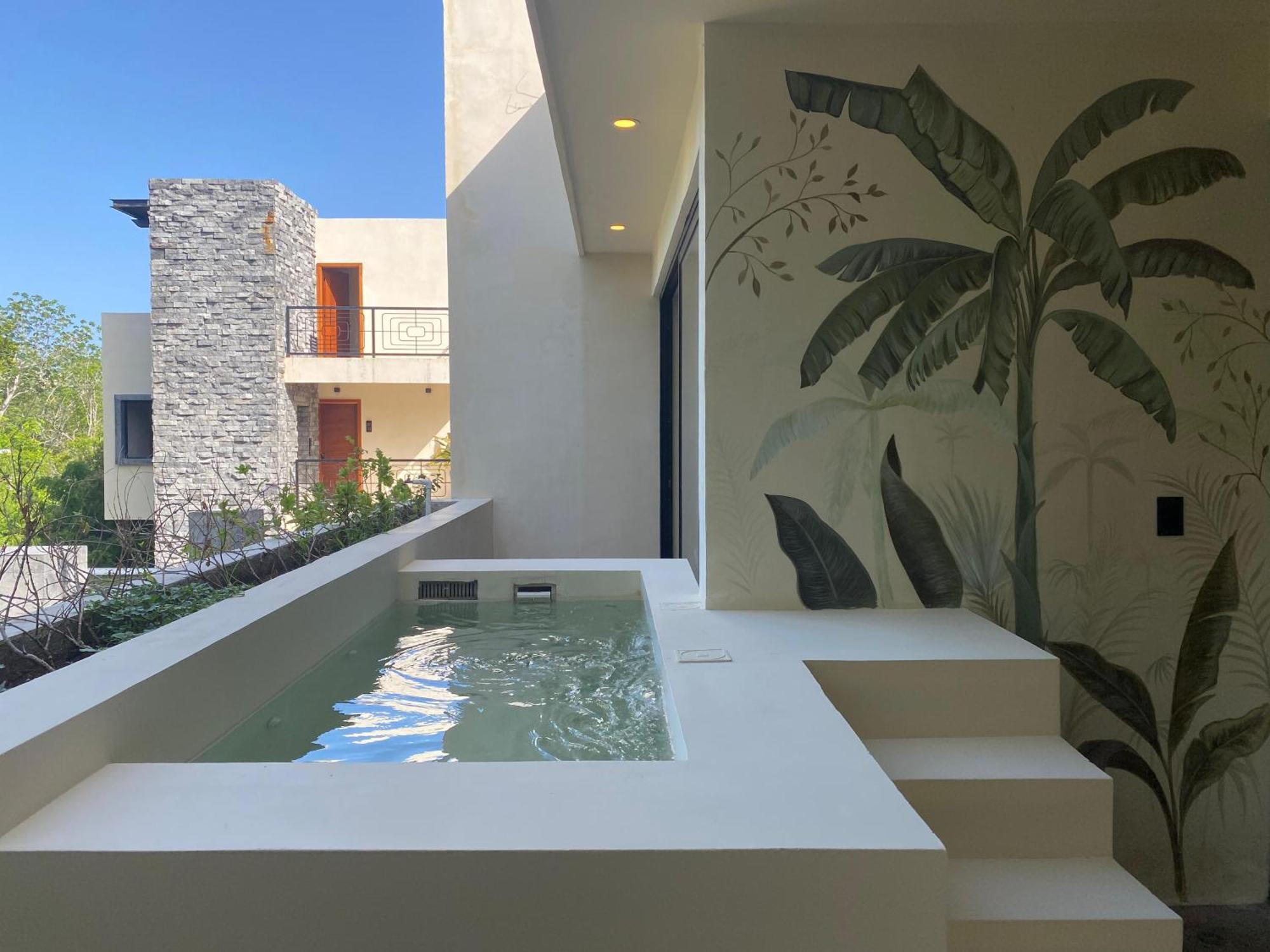 Three-Bedroom Apartment Private Pool