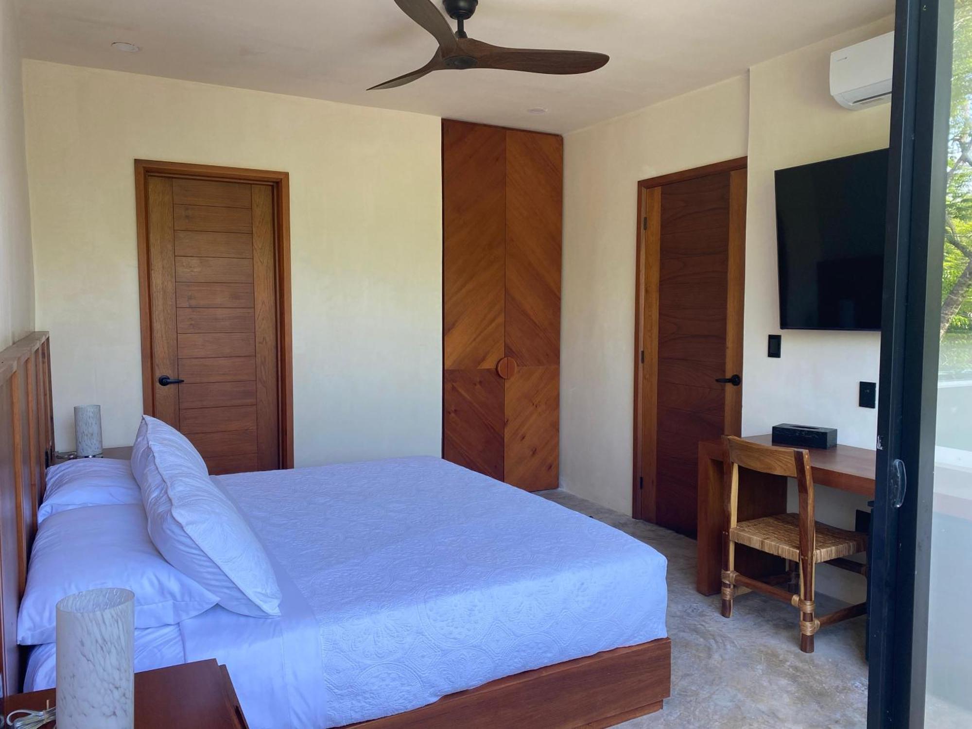 Three-Bedroom Apartment Private Pool