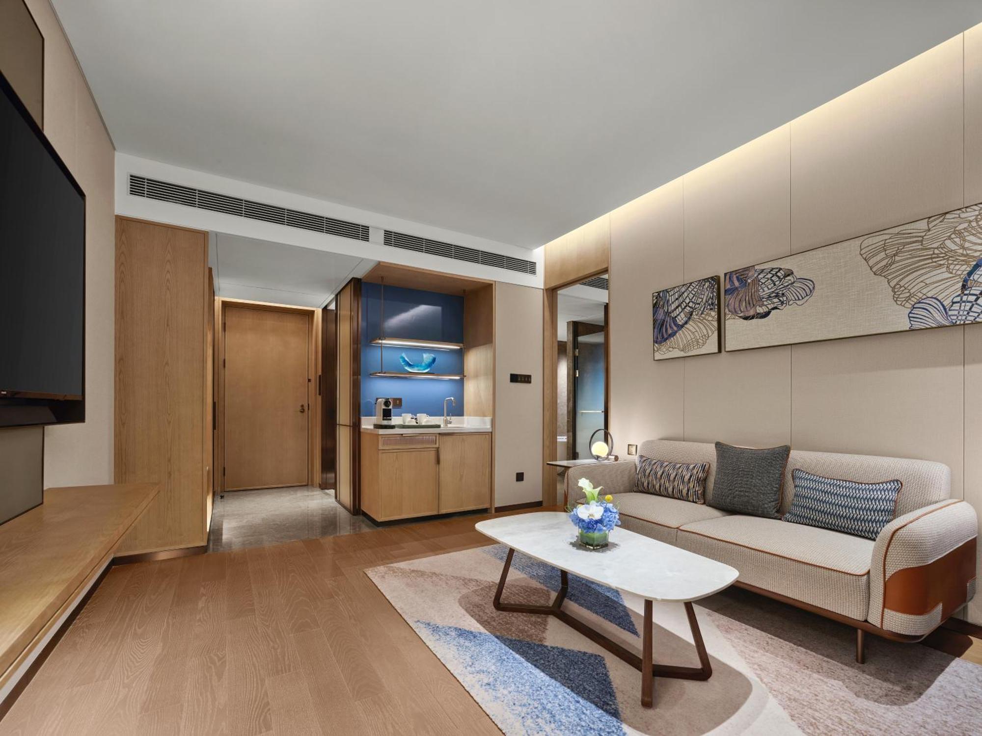 One-Bedroom Executive King Suite Tower