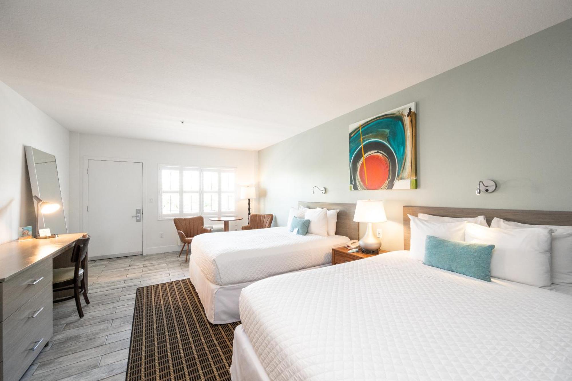 Deluxe Queen Room,1698933514:JPEG