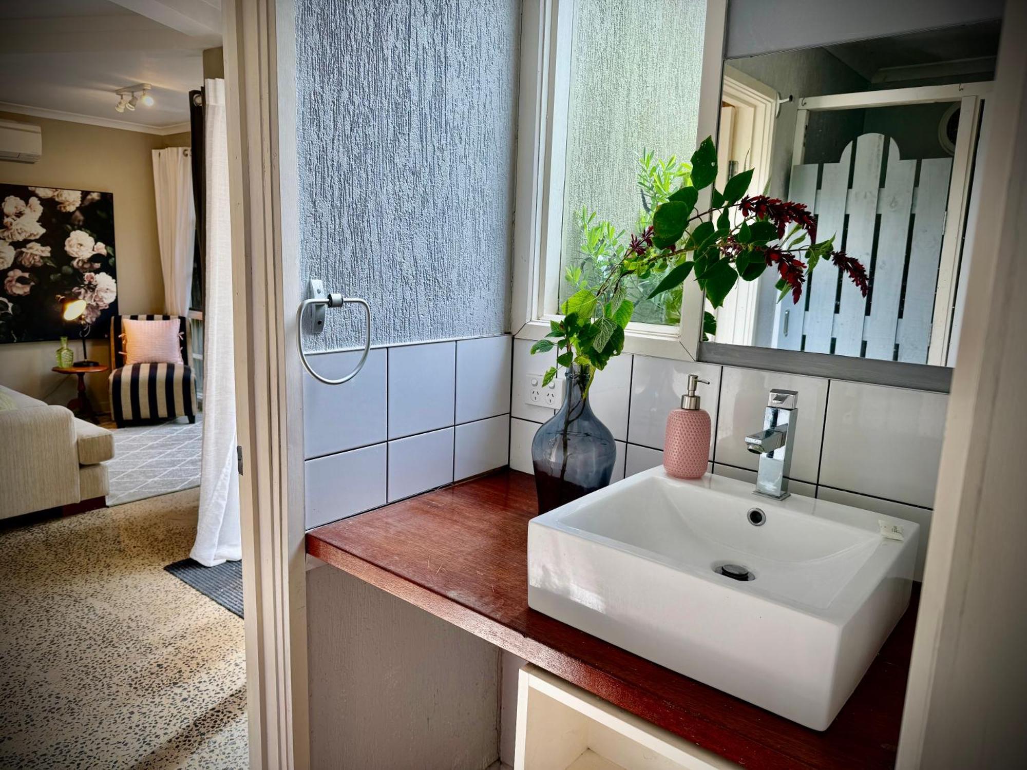 Queen Room with Spa Bath