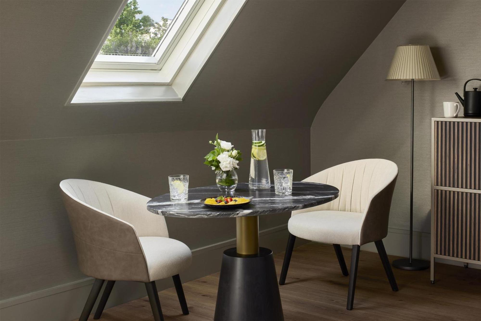 Superior Room,1689824418:JPEG