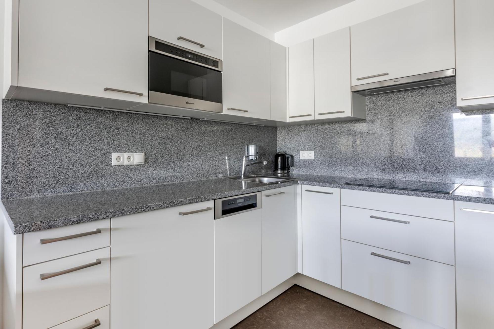 One-Bedroom Apartment,1689825923:JPEG