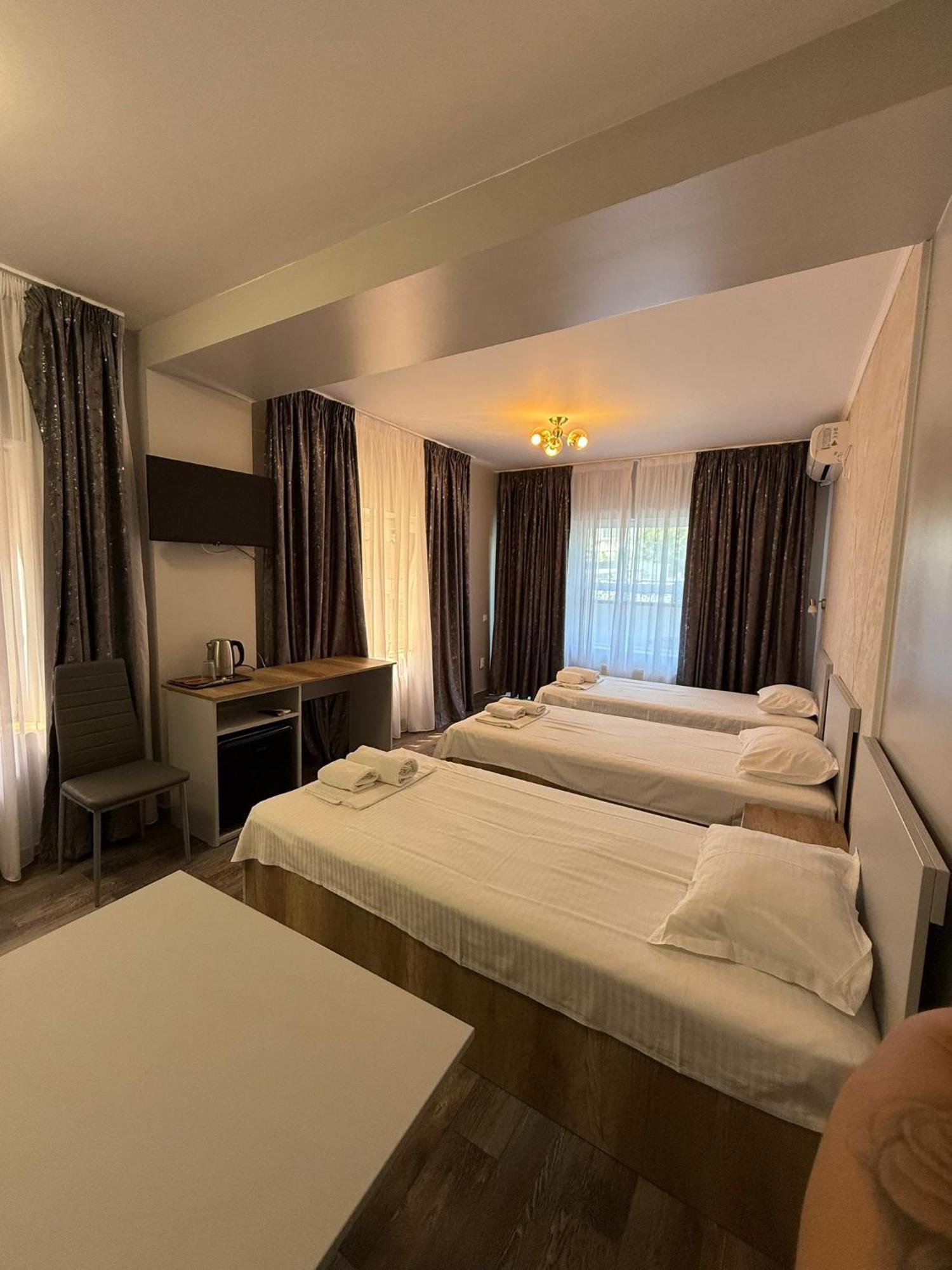 Luxury Triple Room,1689826336:JPEG