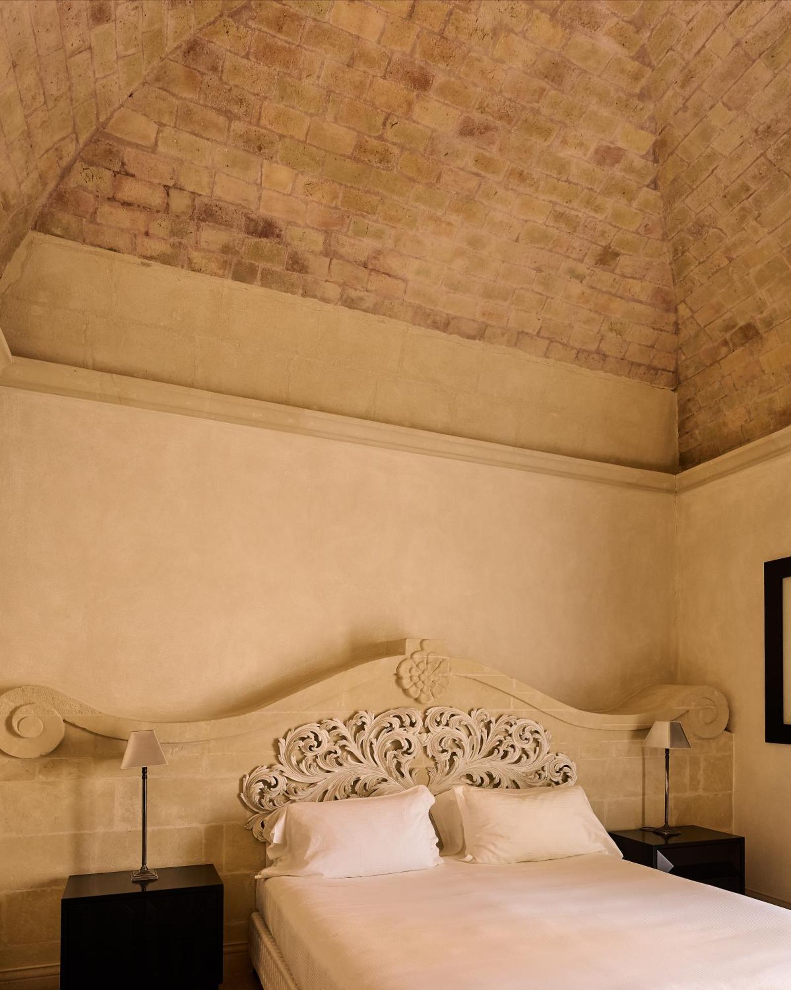 Junior Suite,1689826675:JPEG
