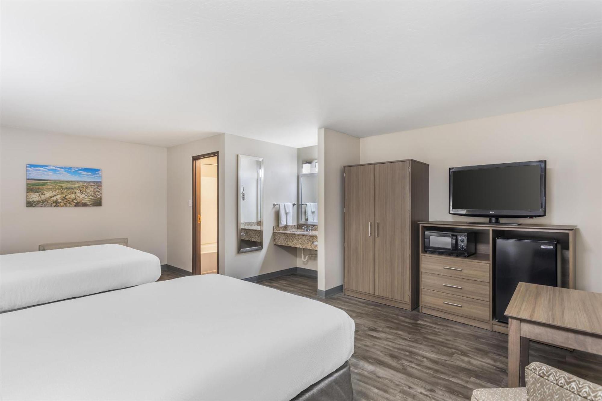 Queen Room with Two Queen Beds - Pet-Friendly/Non-Smoking