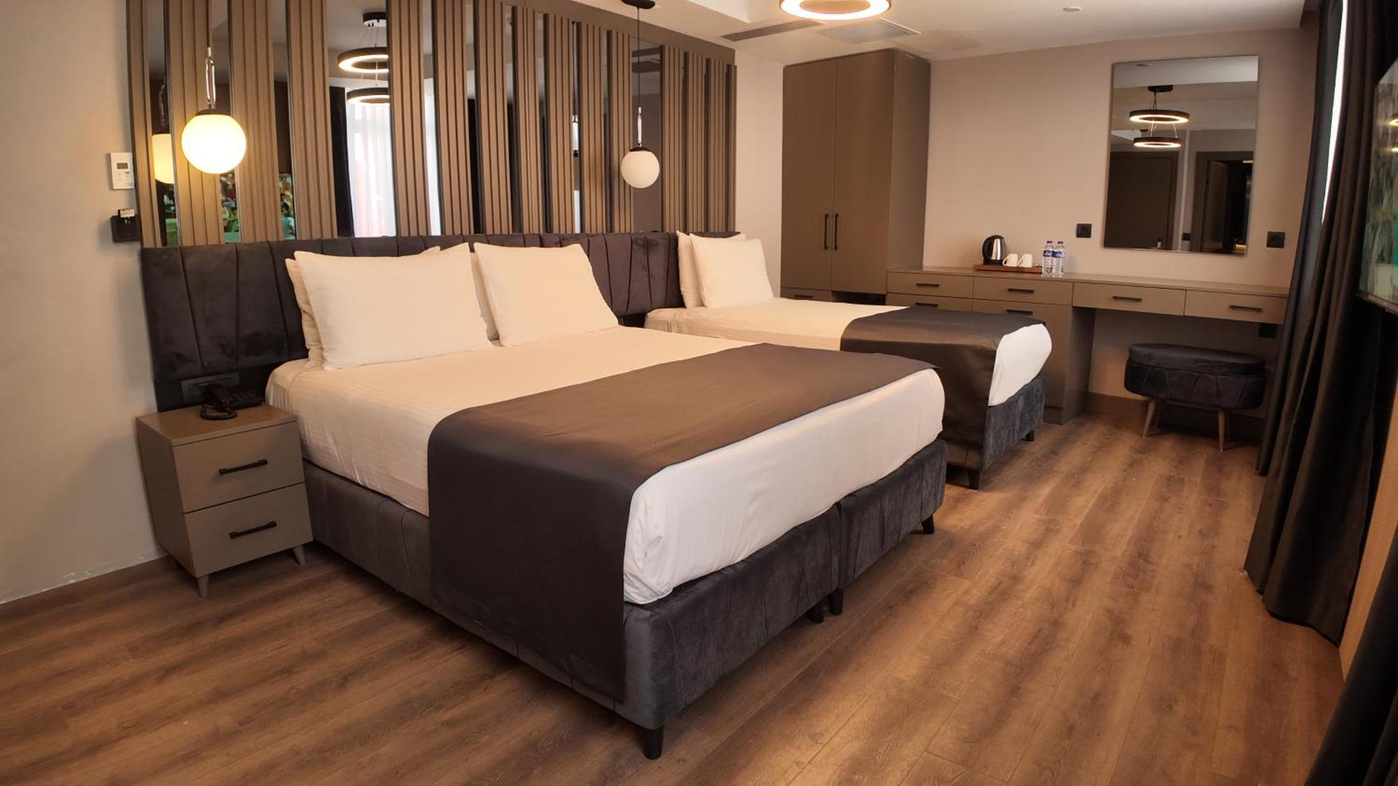 Deluxe Triple Room,1689961350:JPEG