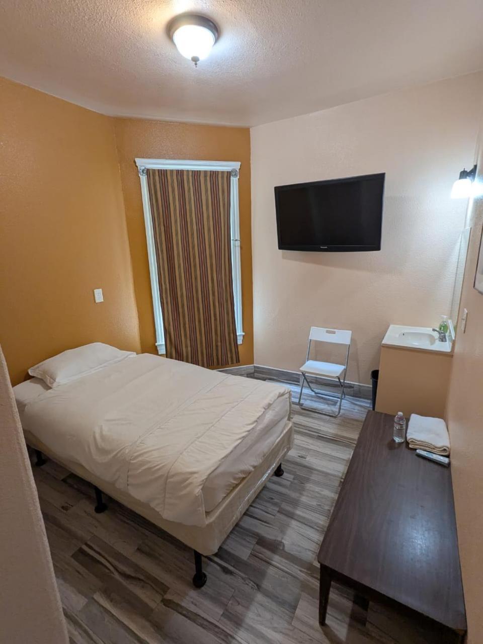 Budget Single Room