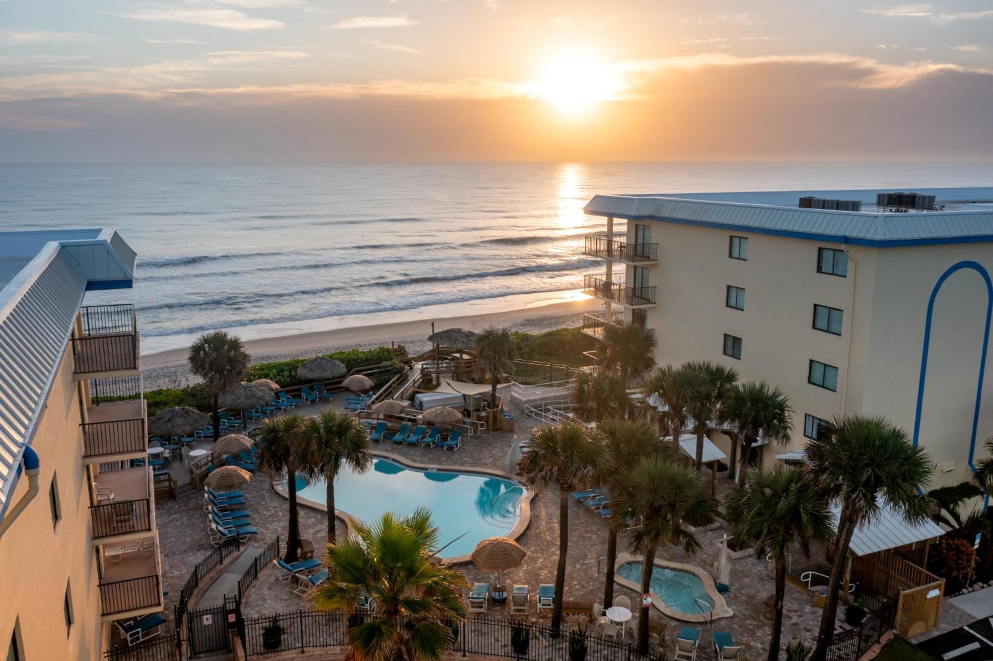 Two-Bedroom Deluxe Apartment with Ocean View