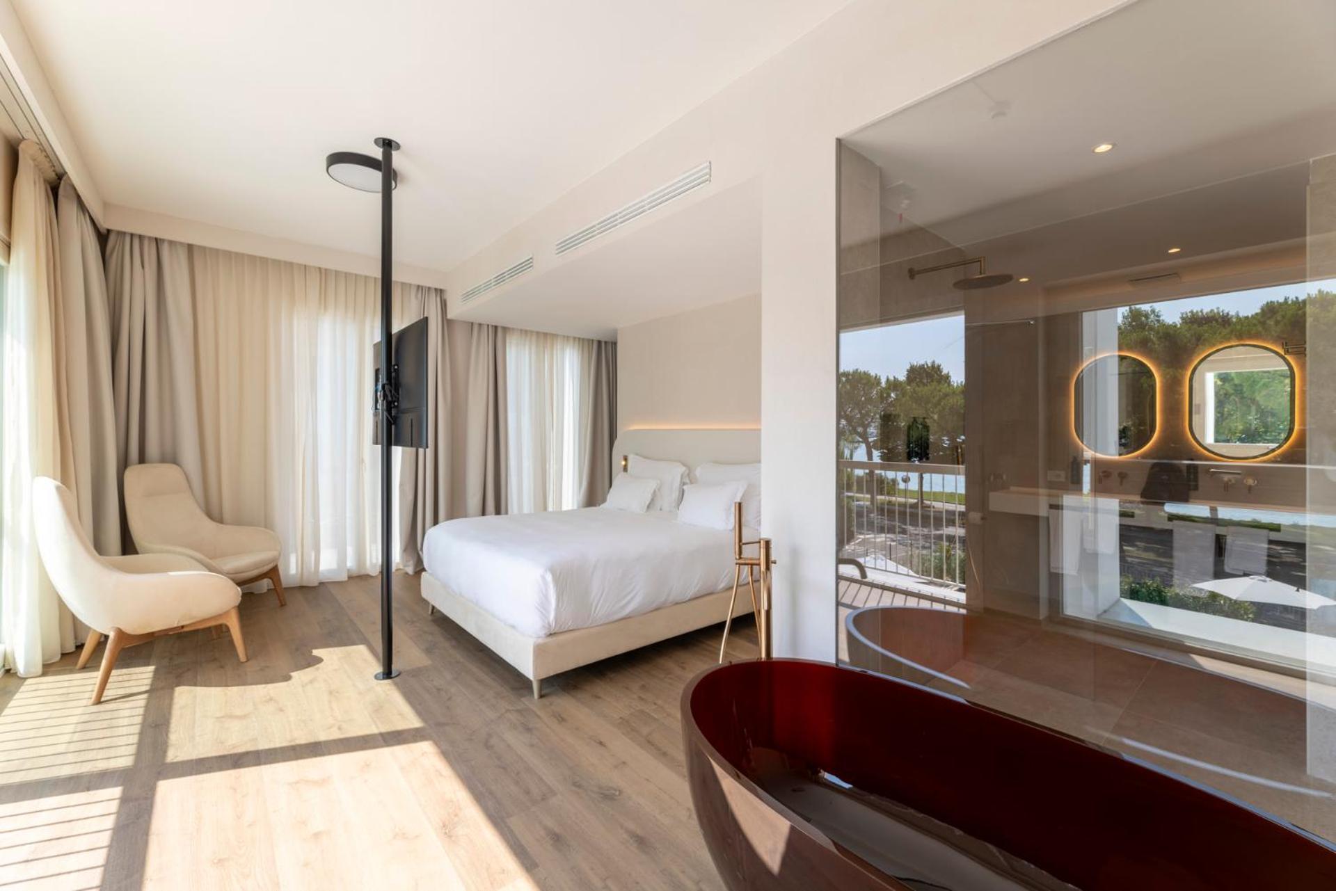 Deluxe Junior Suite