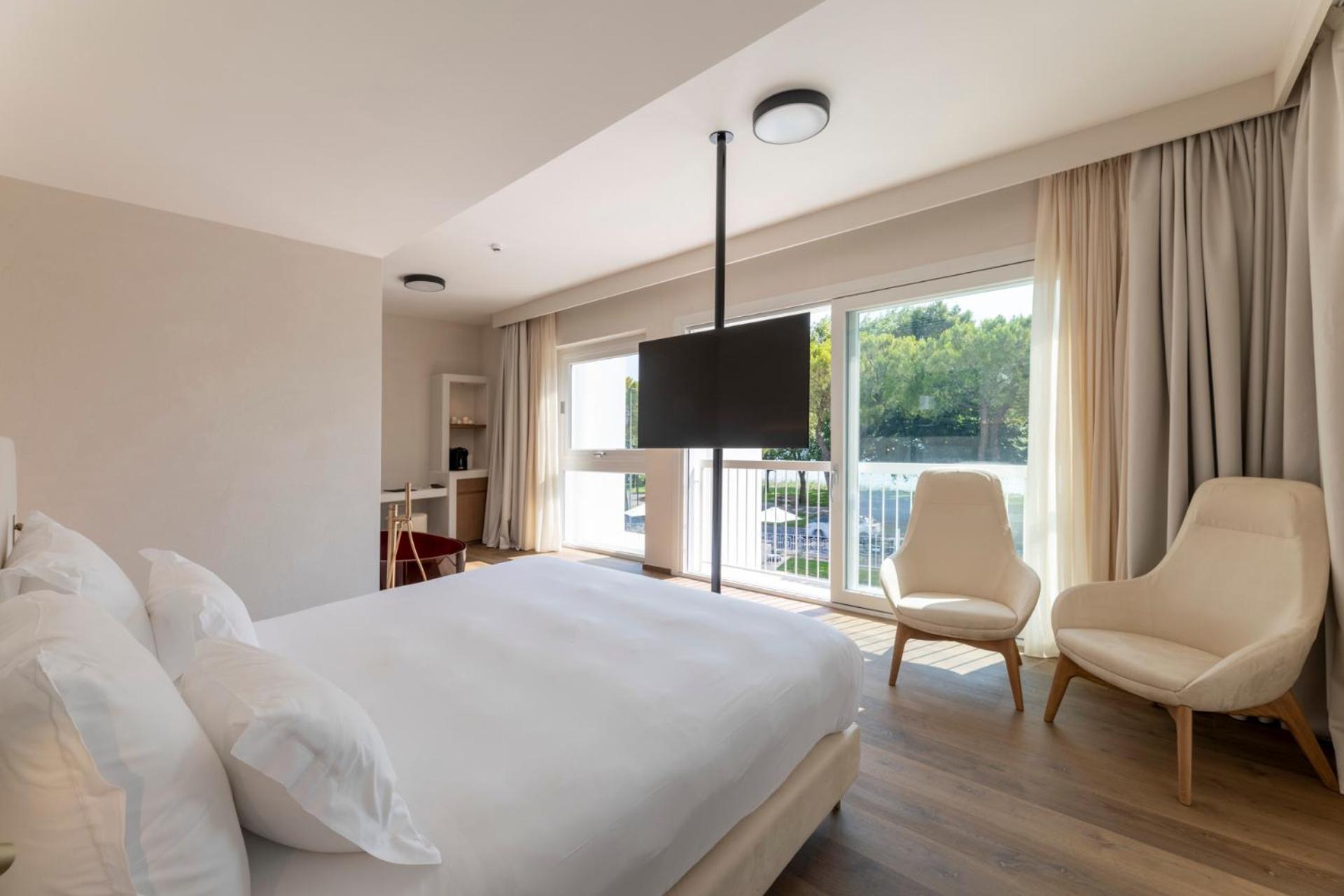 Deluxe Junior Suite