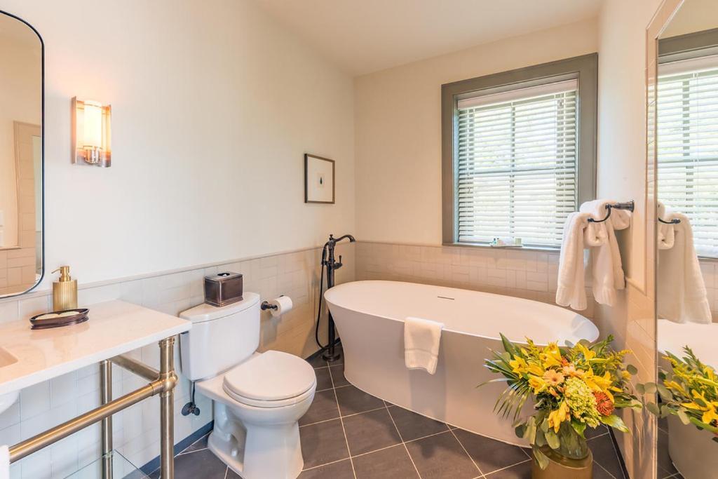 St. Philip Suite
