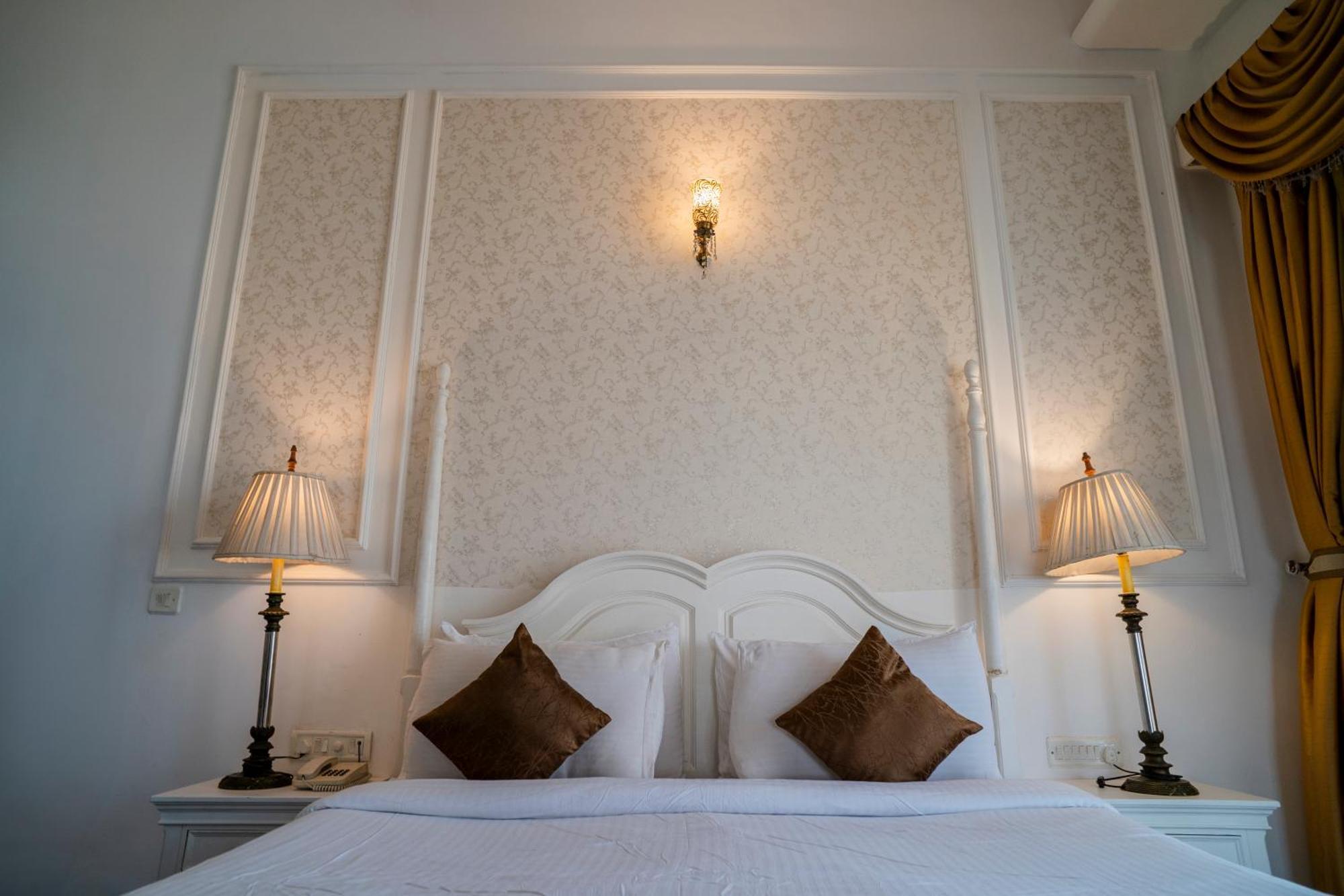 Suite Room with Jaquzi