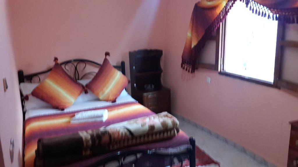 Standard Double Room with Shared Bathroom