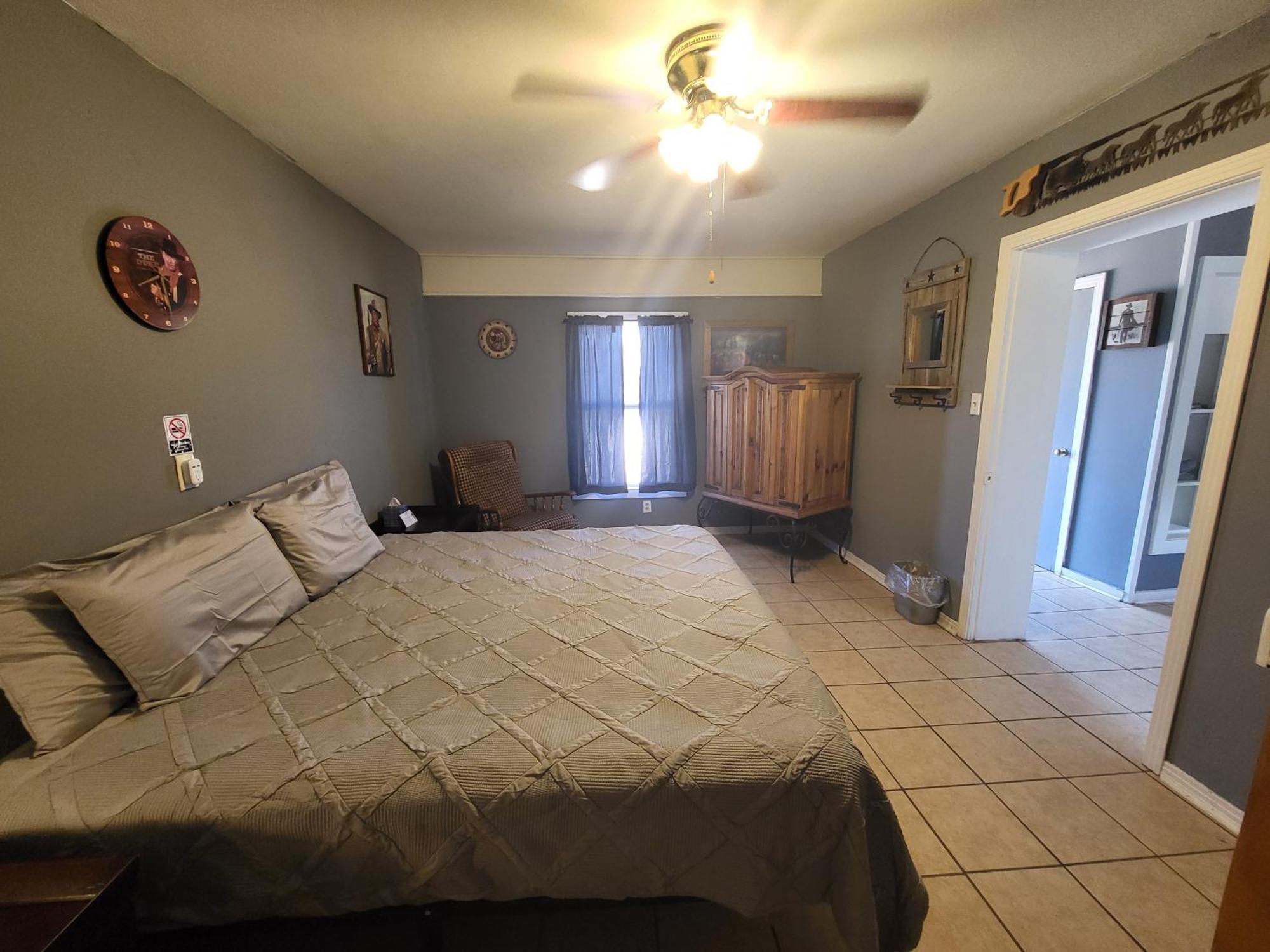 King Room