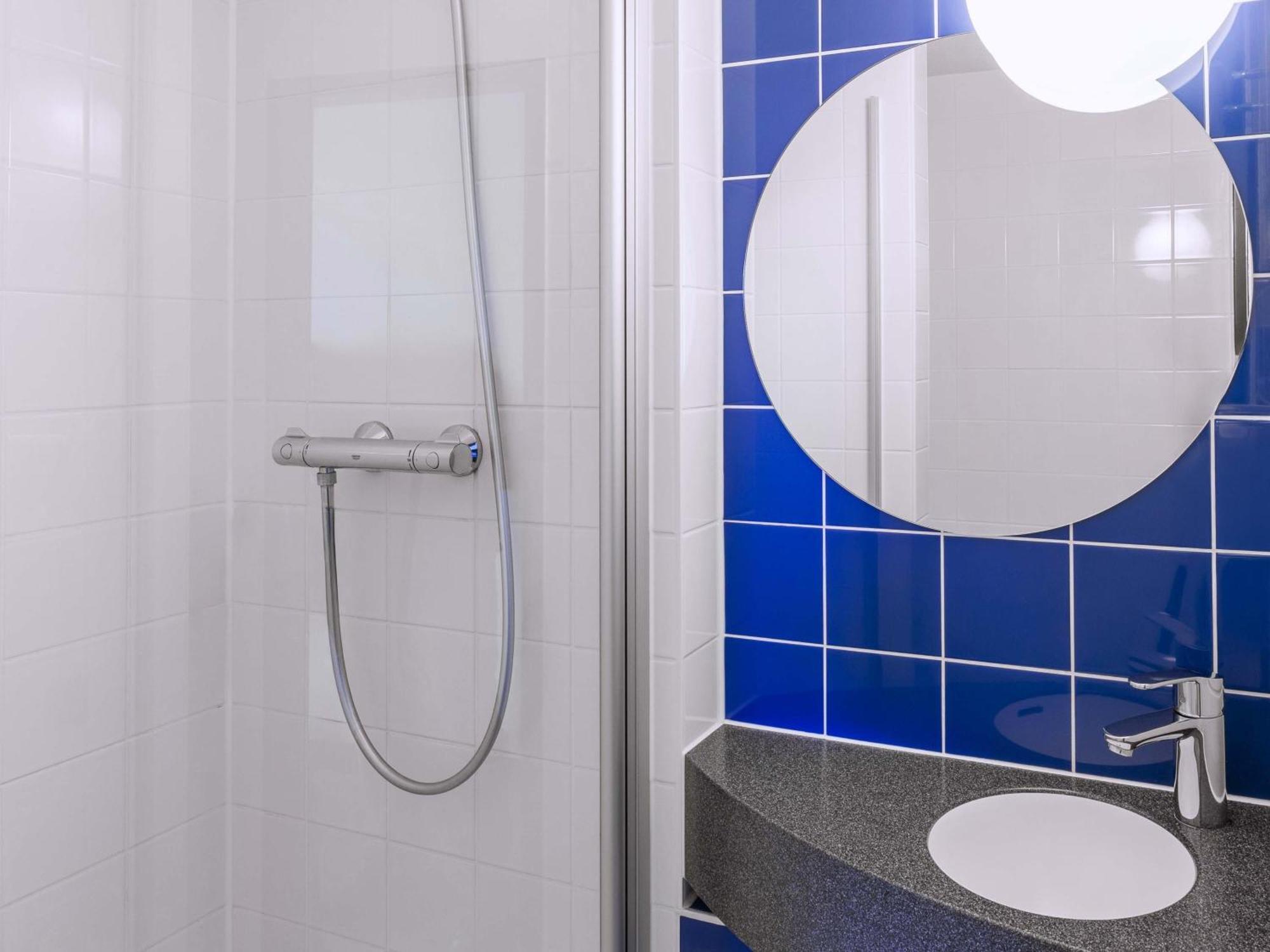 Tweepersoonskamer met 2 Aparte Bedden
