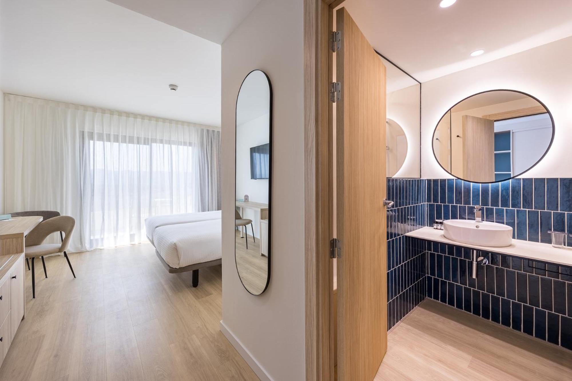 Triple Room (2 Adults + 1 Child)