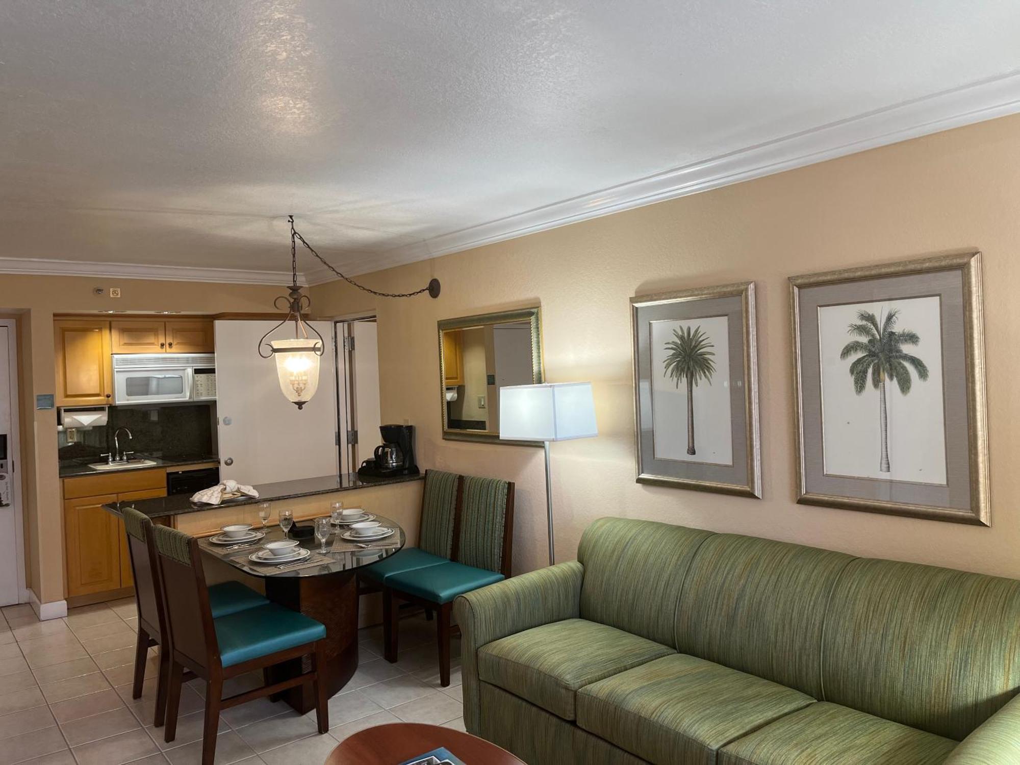 Deluxe Suite